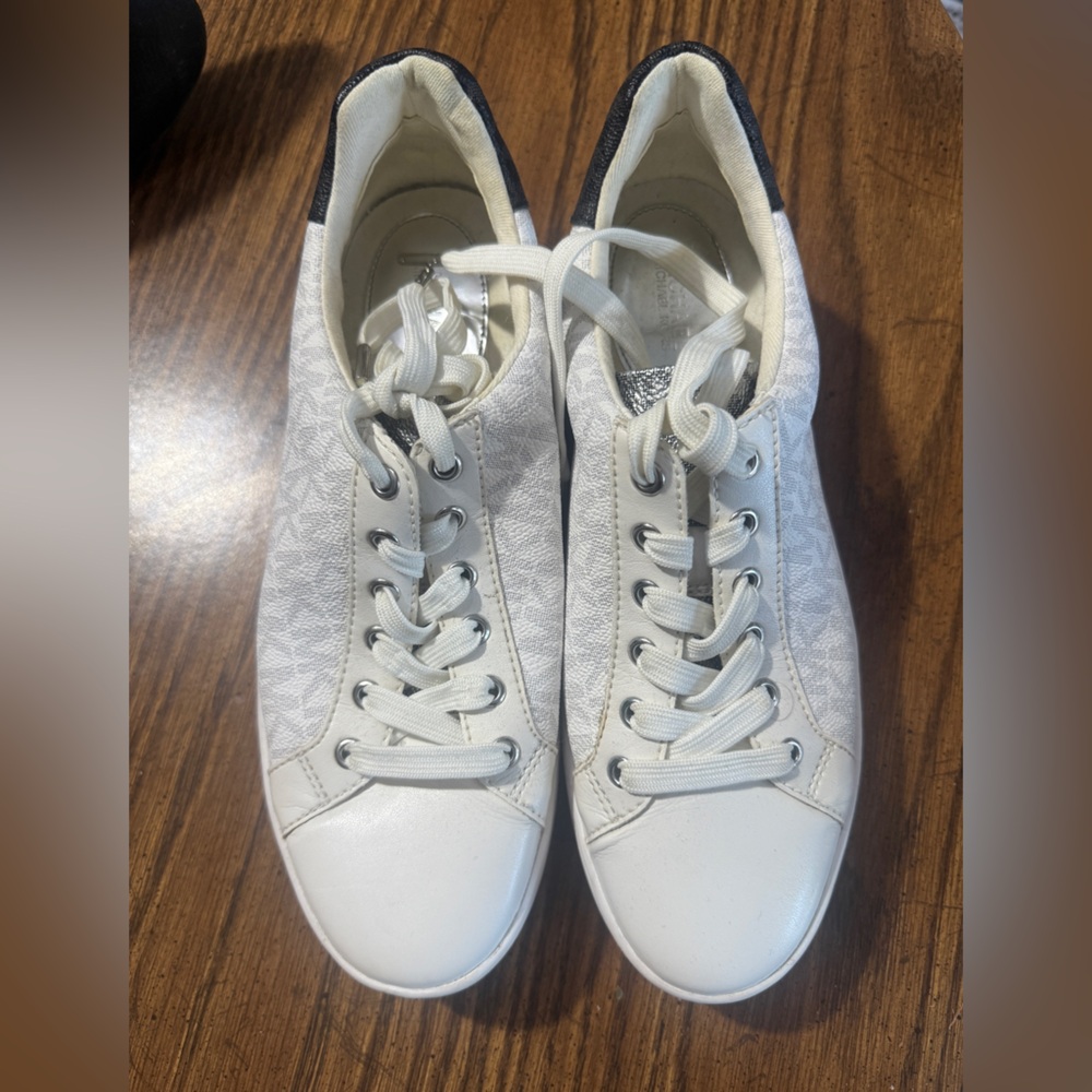 MICHAEL Michael Kors White and Black Sneakers